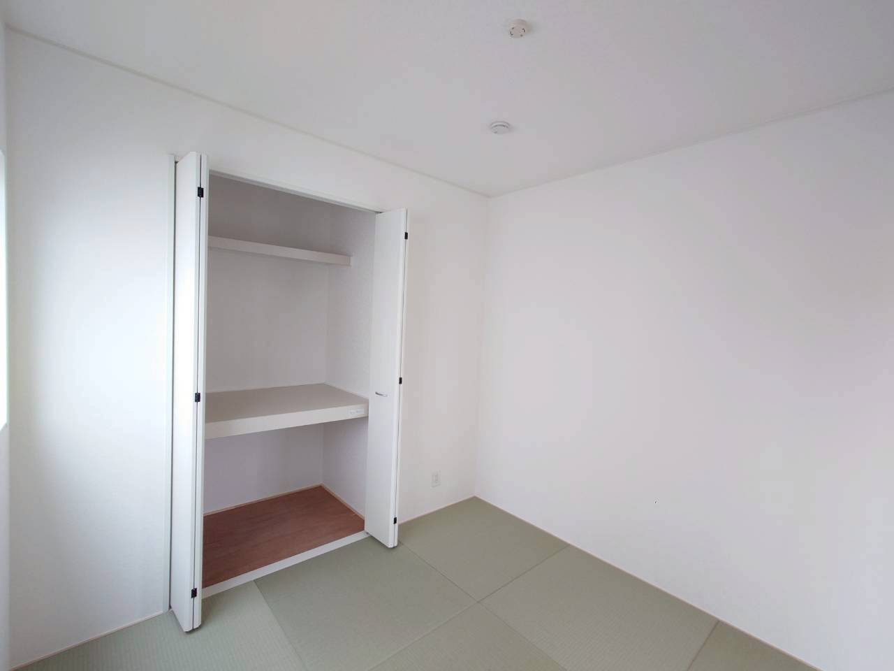 ♥♥南城市佐敷冨祖崎第７－１号棟の和室|きれいな和室です