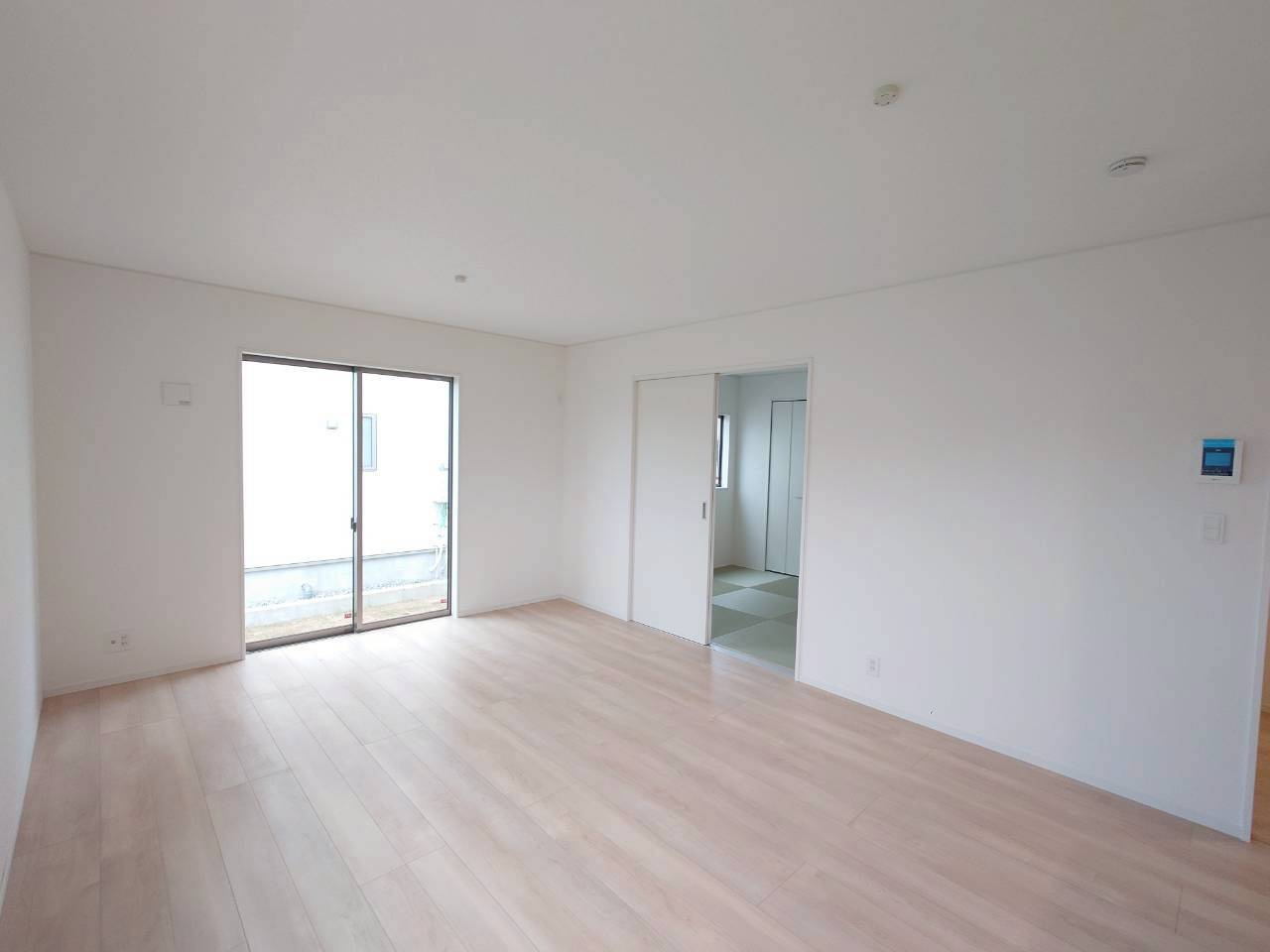 ♥♥南城市佐敷冨祖崎第７－１号棟の居間・リビング|ゆったりとした居間です