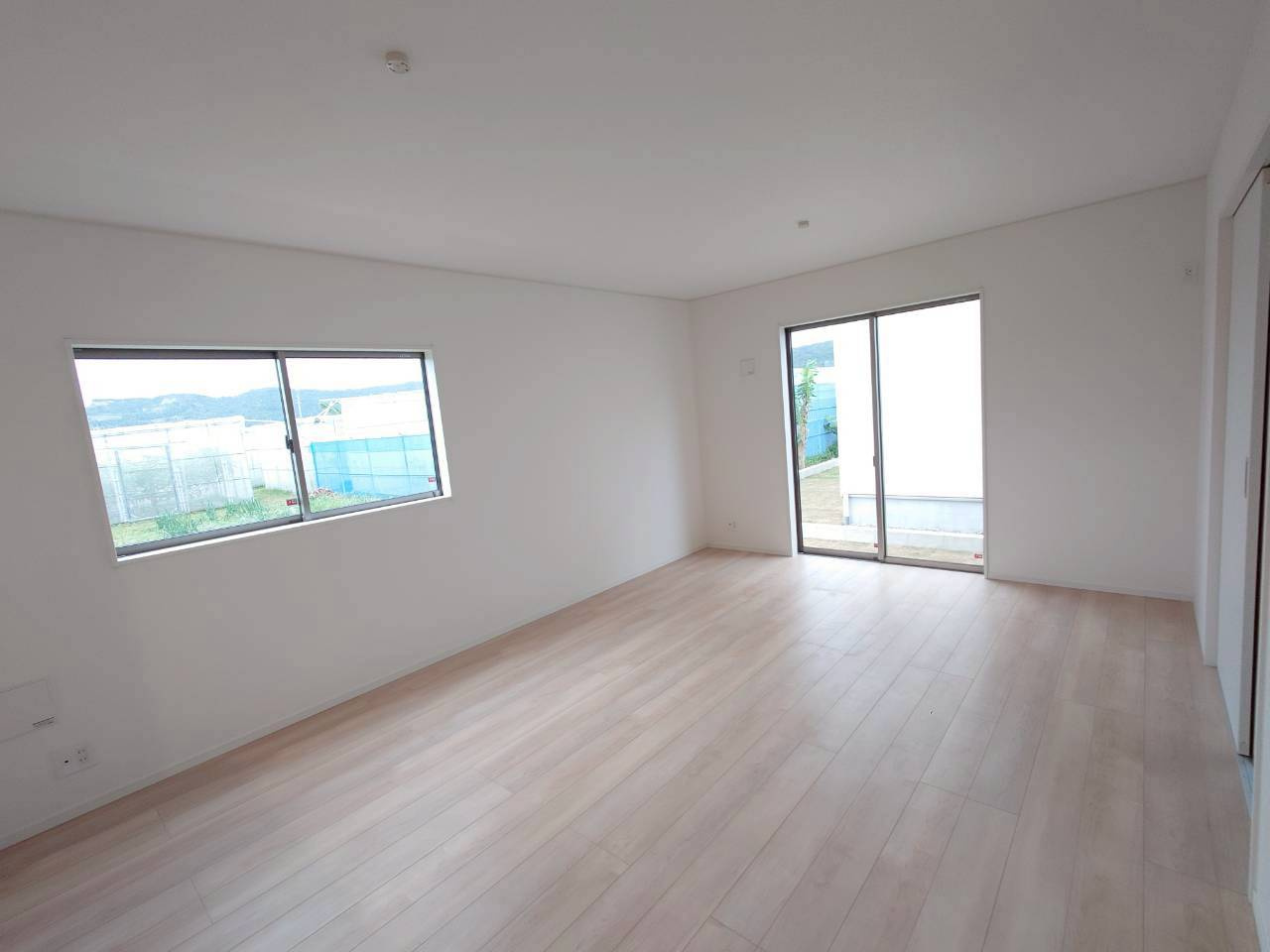 ♥♥南城市佐敷冨祖崎第７－１号棟の居間・リビング|おしゃれなリビングです