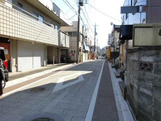 飯室ビル1階の周辺