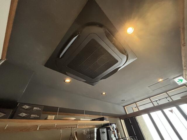 一番ビルのロビー| 