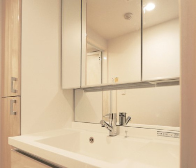 【洗面所】 | ザ・レジデンス・オブ・トーキョーH19 | コンパクトで使いやすい洗面所