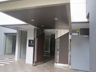【エントランス】 | 建物の内部です