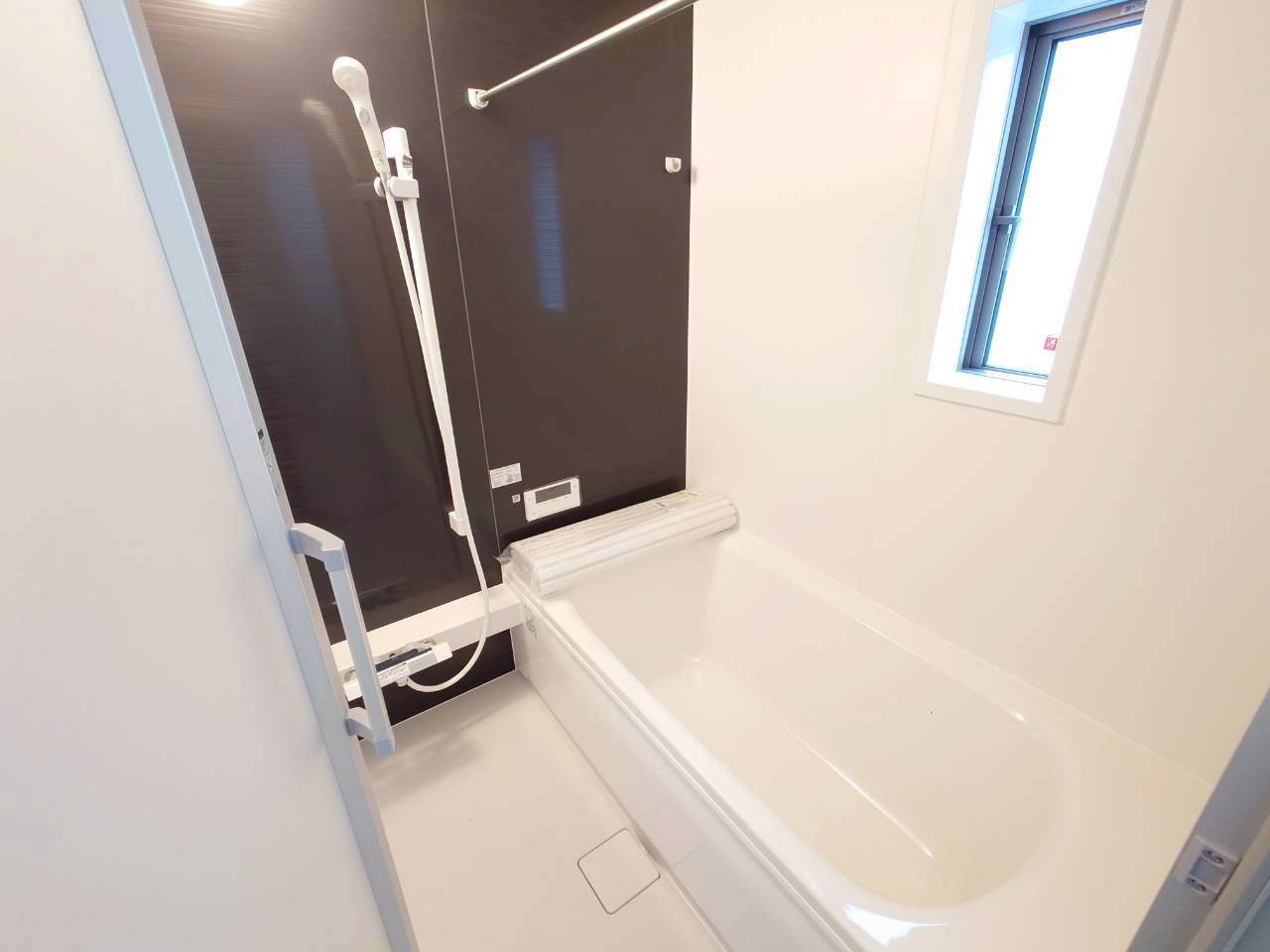 ♥♥南城市佐敷冨祖崎第７－3号棟の浴室|コンパクトで使いやすいお風呂です