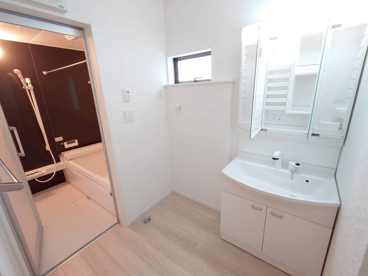 ♥♥南城市佐敷冨祖崎第７－3号棟のその他