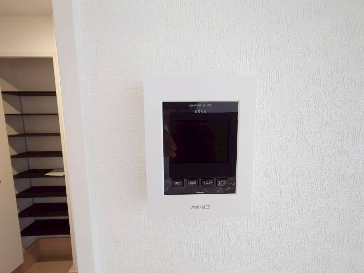 ♥♥南城市佐敷冨祖崎第７－3号棟の防犯設備