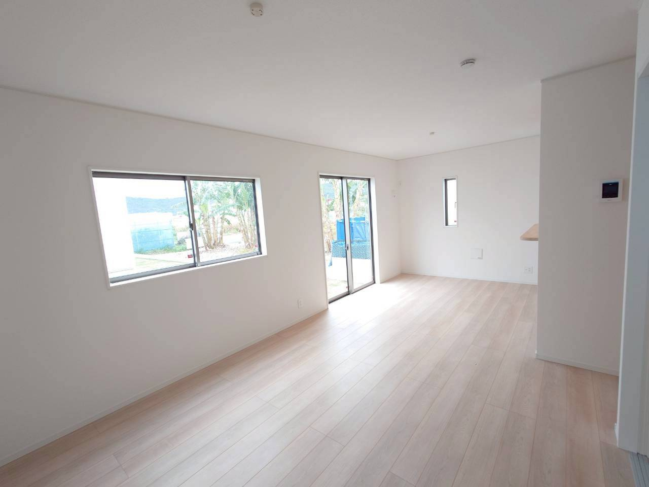 ♥♥南城市佐敷冨祖崎第７－4号棟の居間・リビング|リビングです