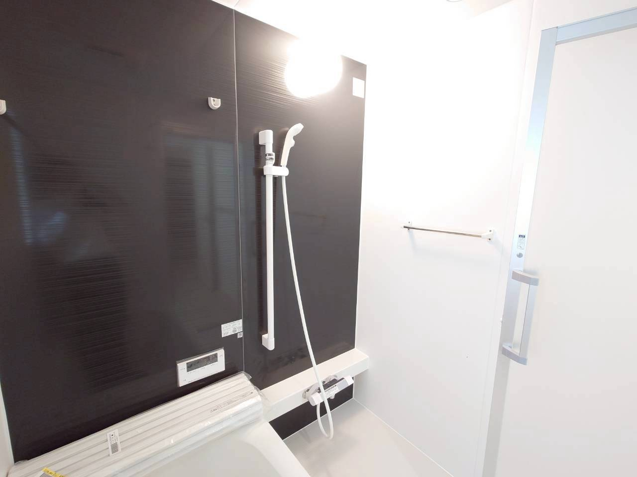 ♥♥南城市佐敷冨祖崎第７－4号棟の浴室|落ち着いた空間のお風呂です