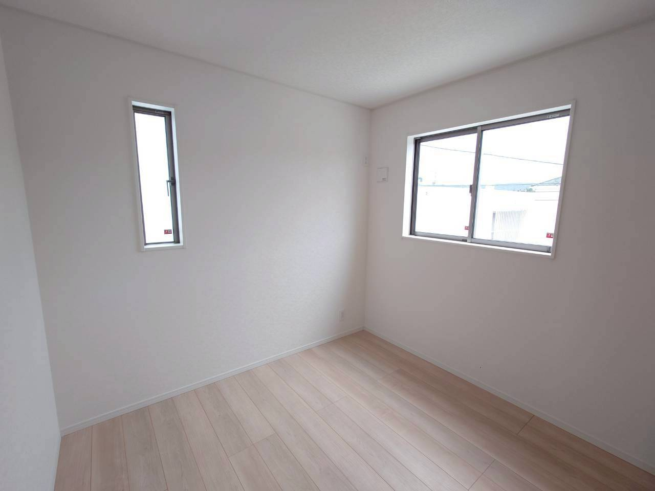 ♥♥南城市佐敷冨祖崎第７－4号棟の洋室|きれいな洋室です