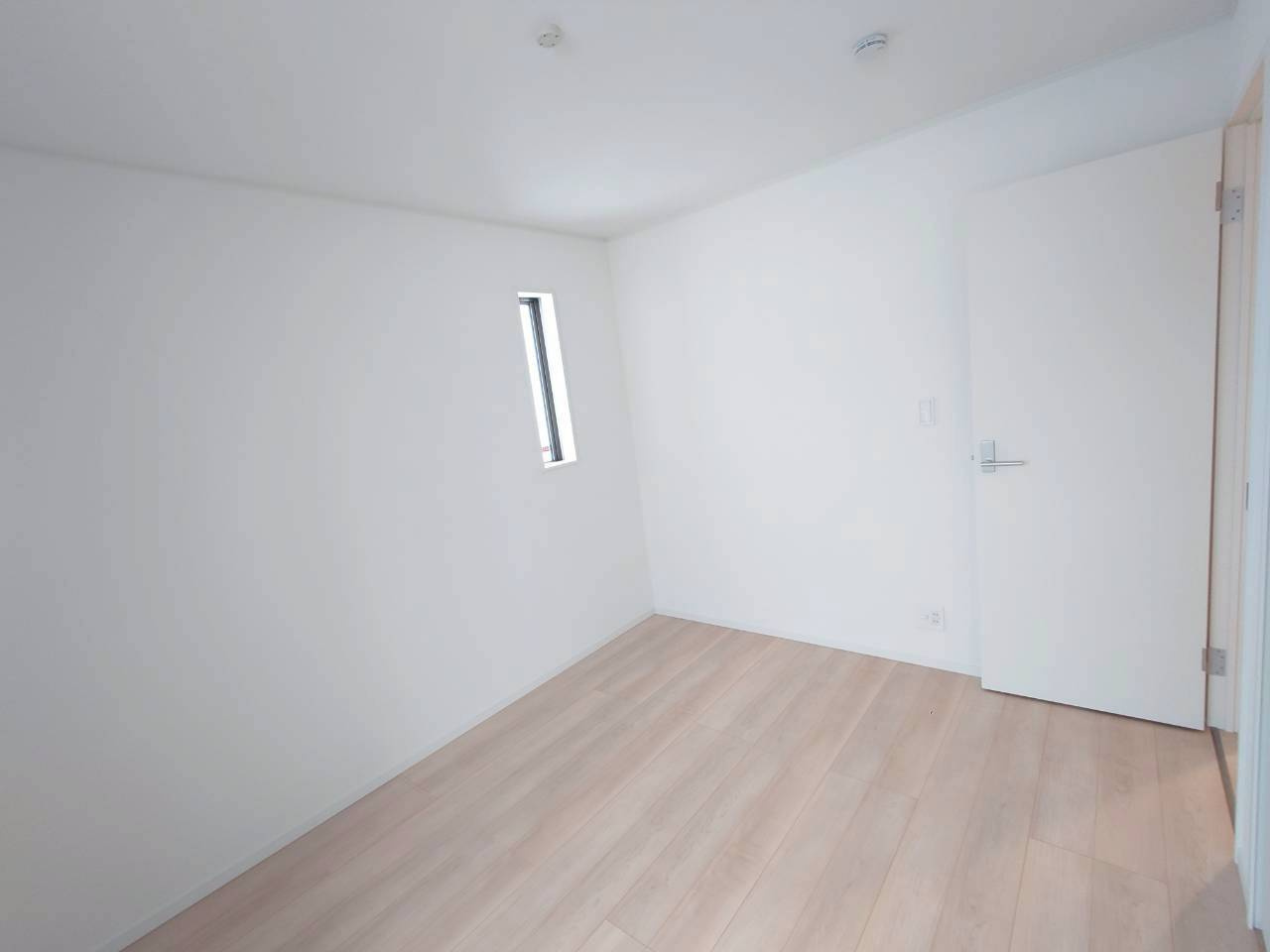 ♥♥南城市佐敷冨祖崎第７－4号棟の洋室|広々とした洋室です