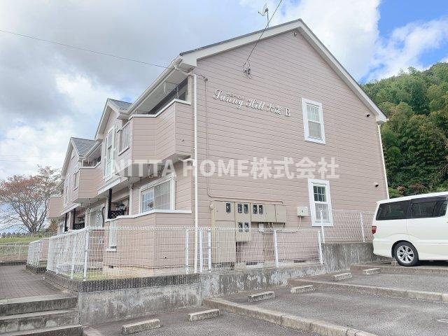 サニーヒル大歳　Ｂのエントランス|コンビニやスーパーまで徒歩圏内です！