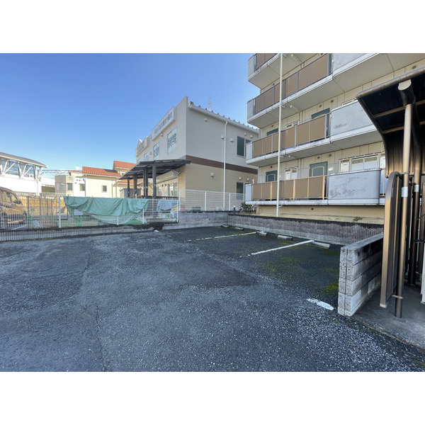 ハイツおゆみ野Ⅰの駐車場