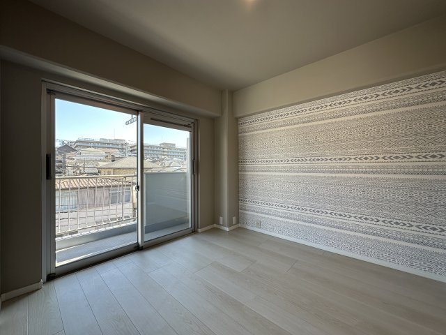 上高丸コーポラスの洋室