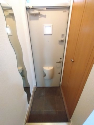 【玄関】 | ウェストヴィレッジⅠ