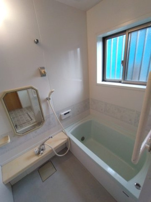 【浴室】 | ウェストヴィレッジⅠ | 照明
※別室の写真です。