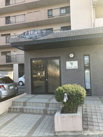 バンベールつつじが丘　503号室のエントランス