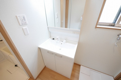 【独立洗面台】 | neuhaus | 独立洗面化粧台付き