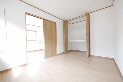 【寝室】 | neuhaus | 使い勝手のいい寝室です