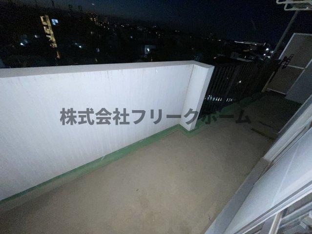 小金井市東町４丁目の賃貸マンションのバルコニー