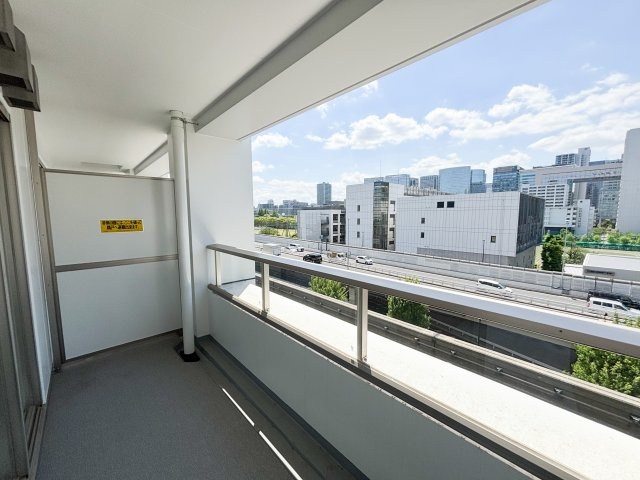 【バルコニー】