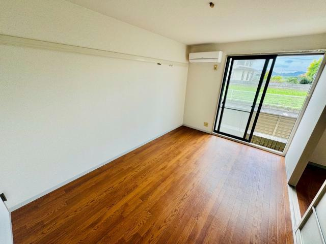 パストラルハイツＡ棟の洋室