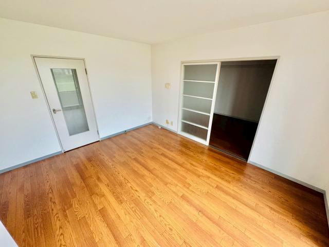 パストラルハイツＡ棟の居間・リビング