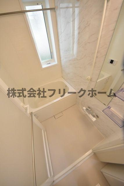 武蔵野市吉祥寺南町４丁目のアパートの浴室