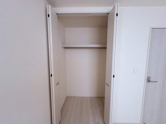 LG与那原町与那原第4-1号棟の収納