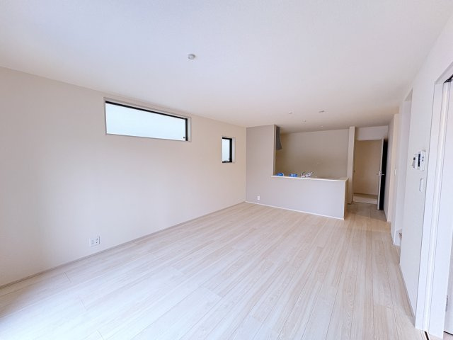 LG与那原町与那原第4-1号棟の居間・リビング