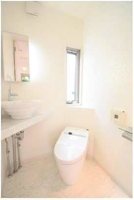 宇多津町浜七番丁　大和ハウス工業施工　戸建住宅のトイレ