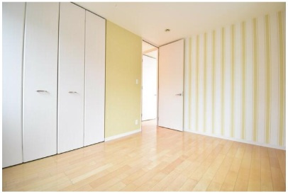 宇多津町浜七番丁　大和ハウス工業施工　戸建住宅の洋室