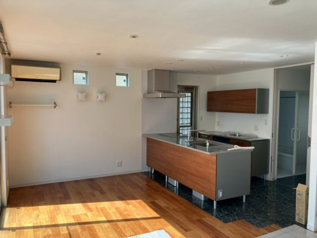 宇多津町浜七番丁　大和ハウス工業施工　戸建住宅の居間・リビング