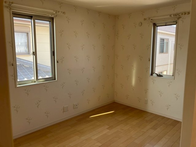 宇多津町浜七番丁　大和ハウス工業施工　戸建住宅の洋室