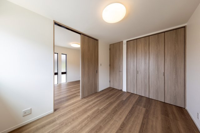 神戸市灘区高尾通1丁目新築一戸建て│3LDK+駐車2台可(車種制限有)の洋室|-洋室6帖(2F)-