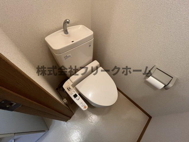 武蔵野市中町３丁目のアパートのトイレ