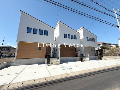 【外観】 | 【仲介手数料０円】厚木市妻田東1丁目1期　新築一戸建て　1号棟　全3棟 | 全体【仲介手数料０円】厚木市妻田東1丁目1期　新築一戸建て　全3棟