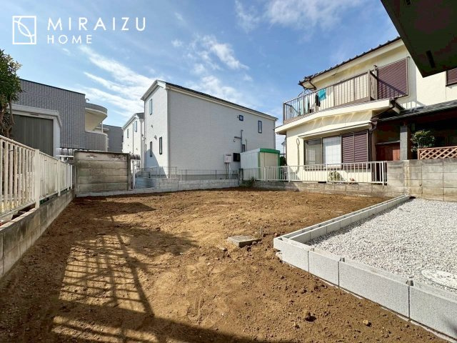 【外観】 | プライバシー性と開放感を高める住環境。陽当たりの良い開かれたロケーションを活かし、心地よい暮らしをプランニング