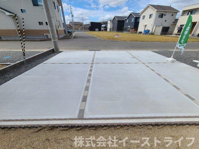 【新築戸建】　いわき市内郷高坂町1丁目第4　【長期優良住宅】の駐車場|同社施工写真　カースペースです。3台駐車可能（車種による）