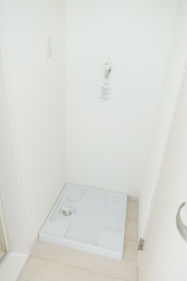 【設備】 | アビタシオン桃谷 | 室内洗濯パンは快適な暮らしに必要ですよね。