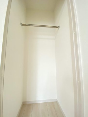 【収納】 | アビタシオン桃谷 | 多くの洋服が収納出来ます