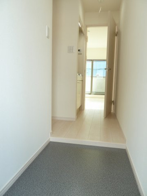 【玄関】 | アビタシオン桃谷 | 室内インドアを解放した画像です。