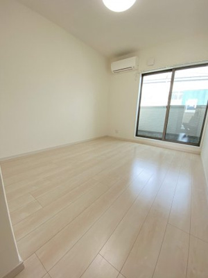 【洋室】 | アビタシオン桃谷 | 広々とした室内。