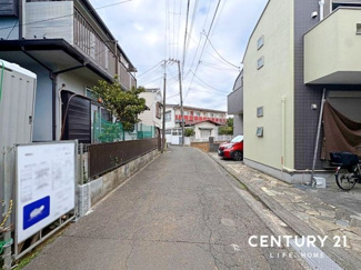 【前面道路含む現地写真】