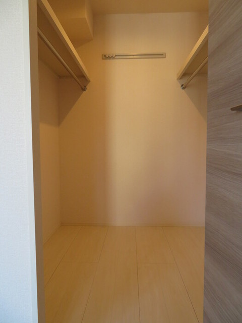 キャッスル西大宮の収納|人気のウォークインクローゼット！