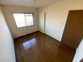 【寝室】 | 洋室①☆