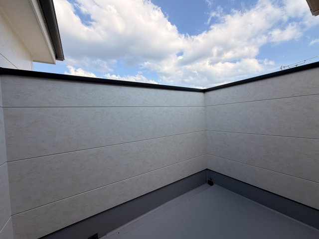 糟屋郡志免町5期　2号棟のバルコニー