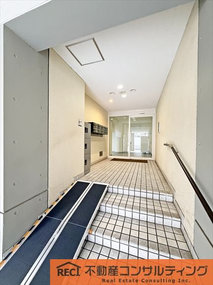 エクセレンス青門のエントランス