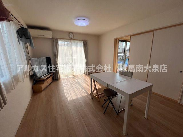 富士見市上南畑　中古一戸建　東武東上線　志木の居間・リビング