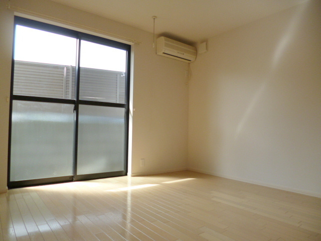 メゾンドボナールの居間・リビング|★陽当たり良好★