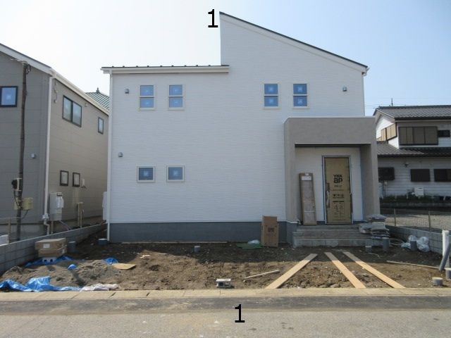 【仲介手数料無料】新築戸建　深谷市上柴町東6-13-17（全2棟）の前面道路含む現地写真